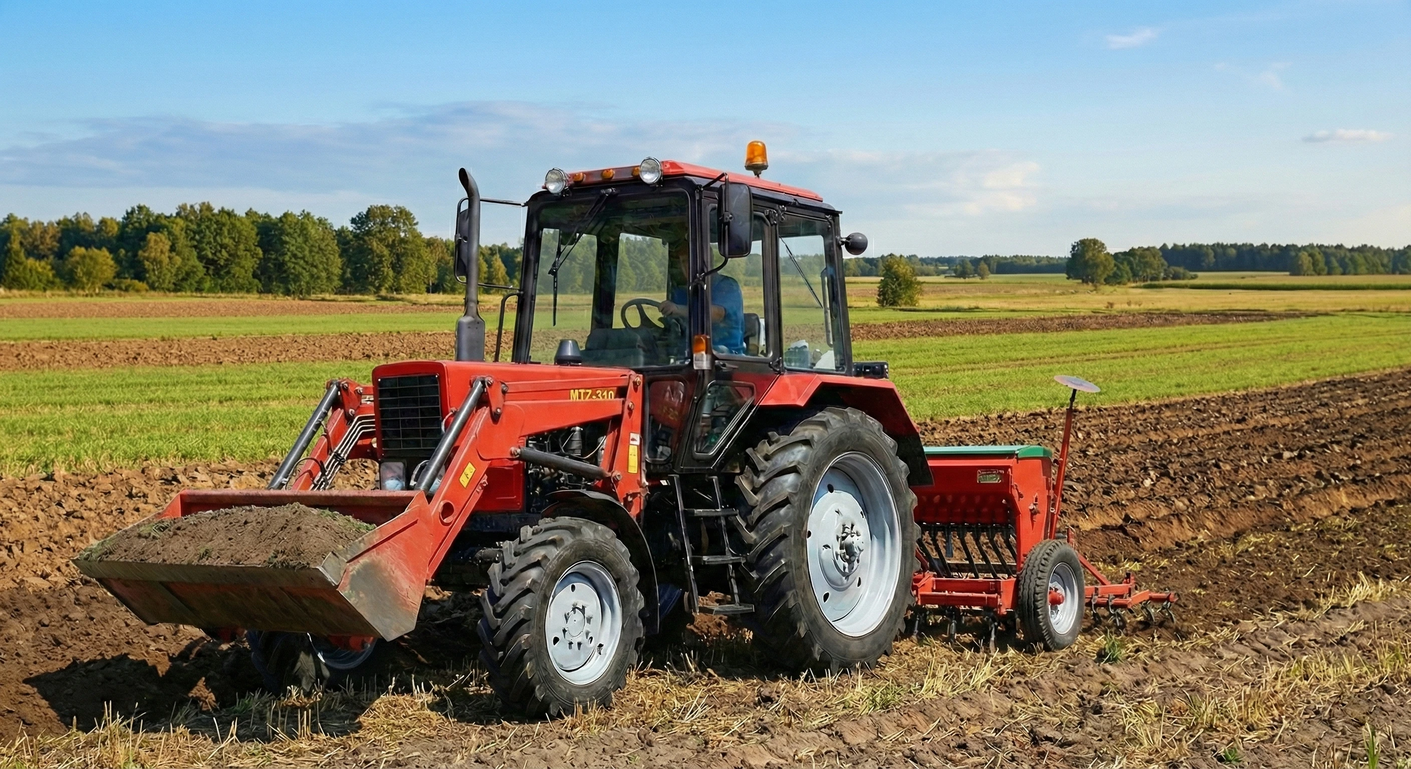 МТЗ-320 на работах по озеленению